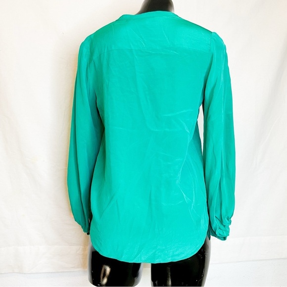 Diane von Furstenberg DVF Emerald Green Silk Blouse Size 0 – Designer Top - Picture 5 of 5